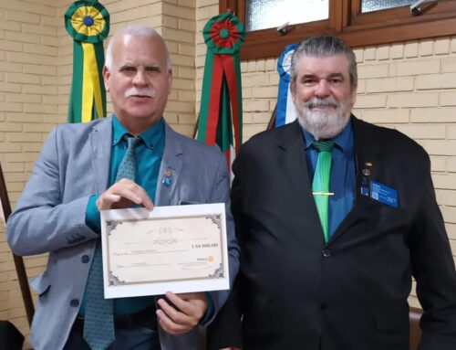 Rotary Club de Novo Hamburgo 25 de Julho realiza noite especial com homenagens, novos companheiros e intercâmbio internacional